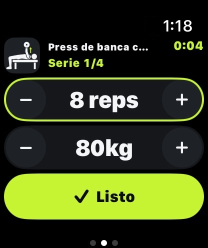 Pantalla de serie en el Apple Watch con las repeticiones y el peso objetivo y un botón para terminar